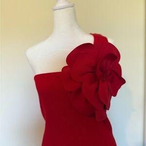 Chic Red One-Shoulder Top with Floral Detail